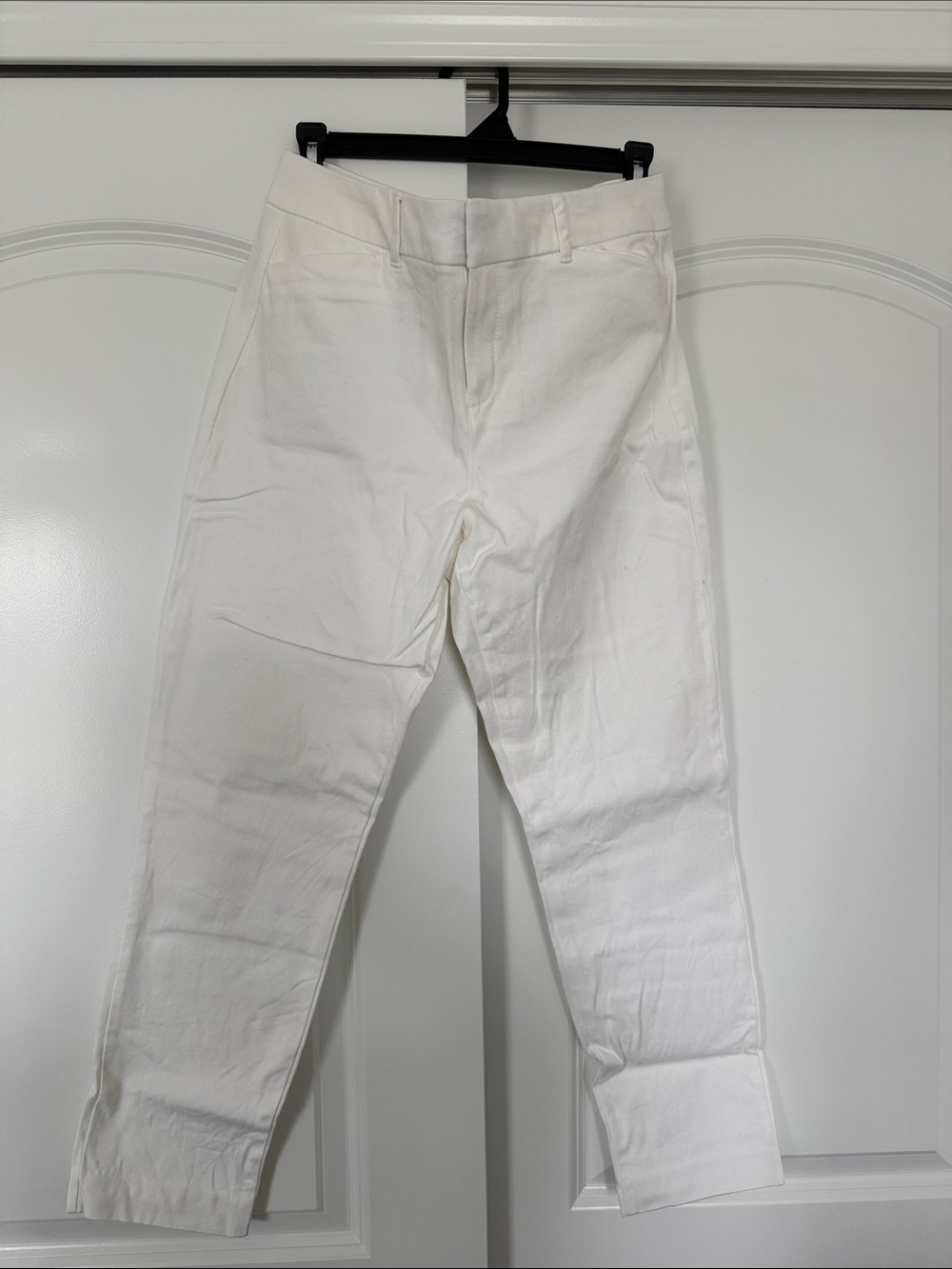 Old Navy Cream Pixie Ankle Pants